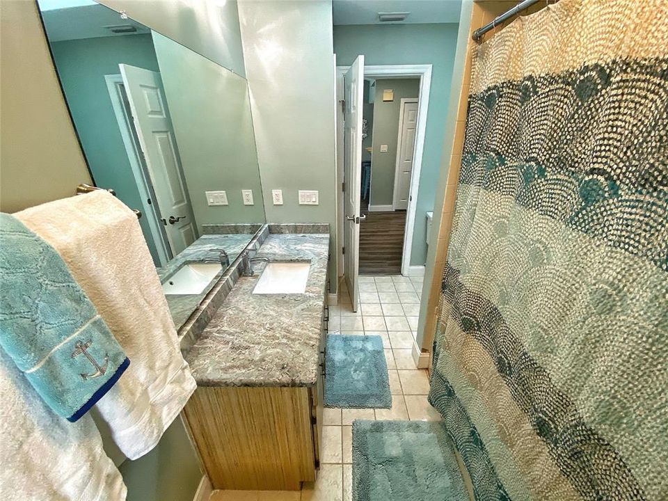最近售出: $575,500 (3 贝兹, 2 浴室, 1747 平方英尺)