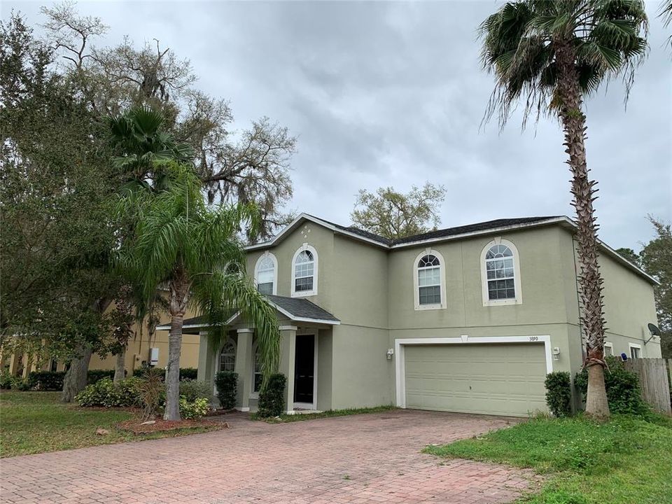 Recently Sold: $315,000 (5 beds, 4 baths, 3584 Square Feet)