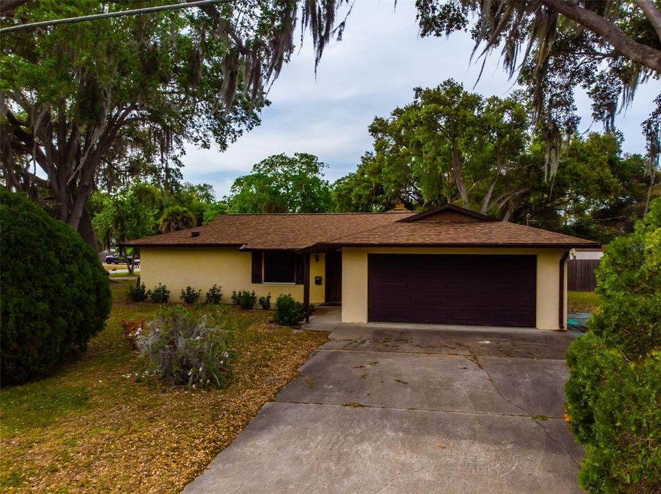 Recently Sold: $154,900 (2 beds, 2 baths, 1210 Square Feet)