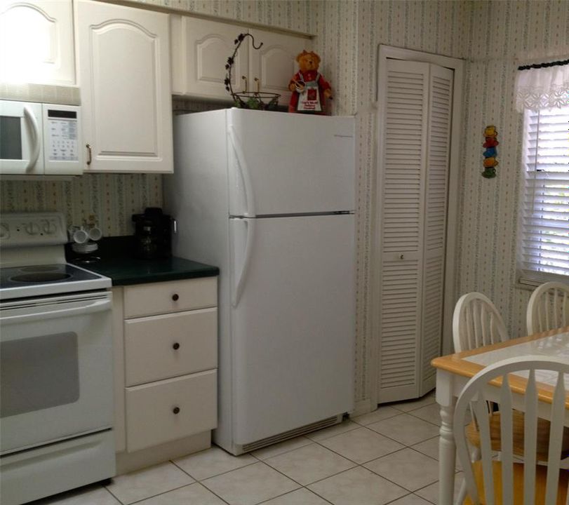 Recently Rented: $3,600 (3 beds, 2 baths, 1308 Square Feet)