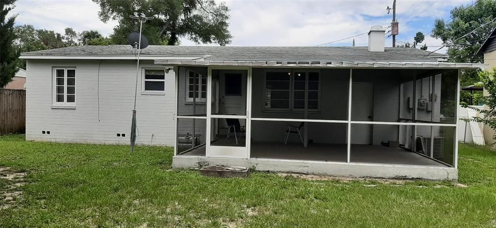 Recently Sold: $79,900 (2 beds, 1 baths, 900 Square Feet)