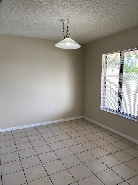 Recently Rented: $1,000 (2 beds, 1 baths, 1000 Square Feet)