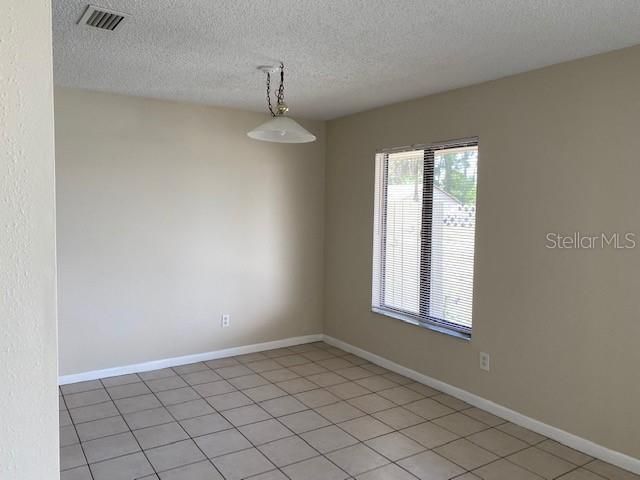 Recently Rented: $1,000 (2 beds, 1 baths, 1000 Square Feet)