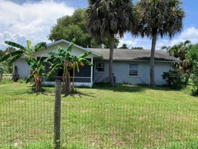 Recently Sold: $139,500 (2 beds, 1 baths, 936 Square Feet)