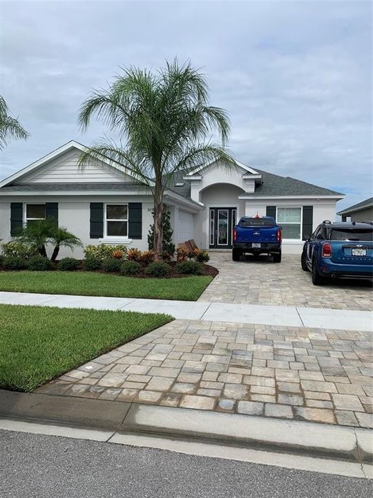 最近售出: $430,000 (3 贝兹, 2 浴室, 1832 平方英尺)