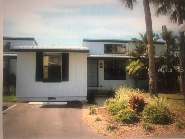 Recently Sold: $340,500 (2 beds, 2 baths, 1176 Square Feet)