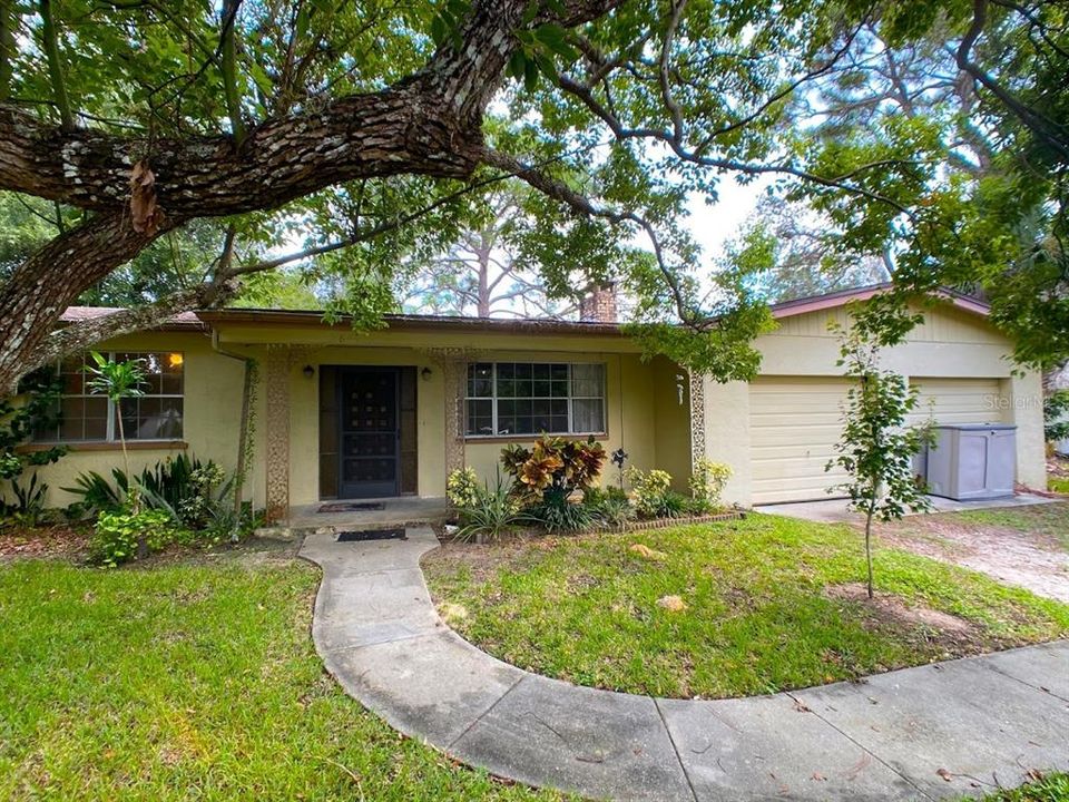 Recently Sold: $175,000 (3 beds, 2 baths, 1424 Square Feet)