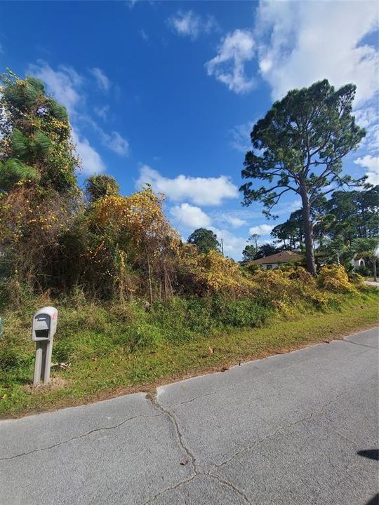 Vendido Recientemente: $34,000 (0.23 acres)