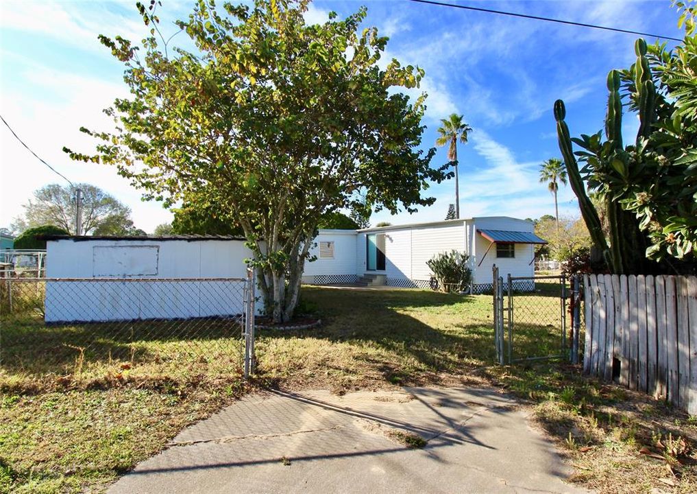 Recently Sold: $62,500 (2 beds, 1 baths, 1008 Square Feet)