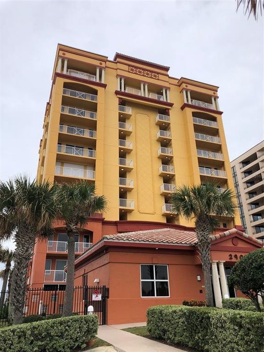 Recently Sold: $675,000 (3 beds, 3 baths, 2486 Square Feet)