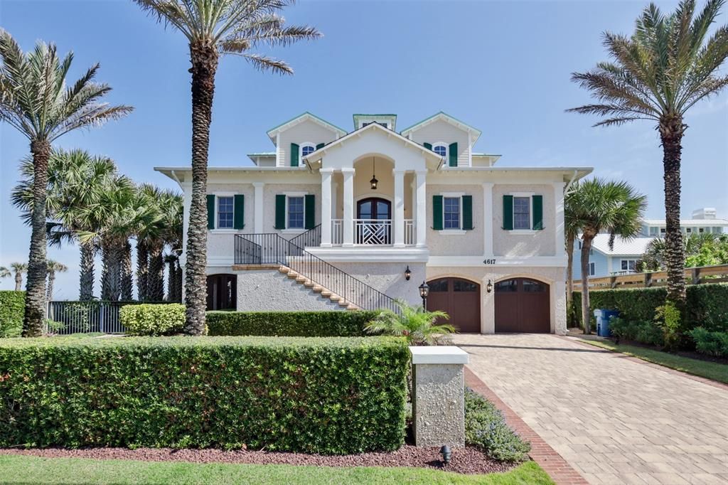 Recently Sold: $3,300,000 (3 beds, 4 baths, 4122 Square Feet)