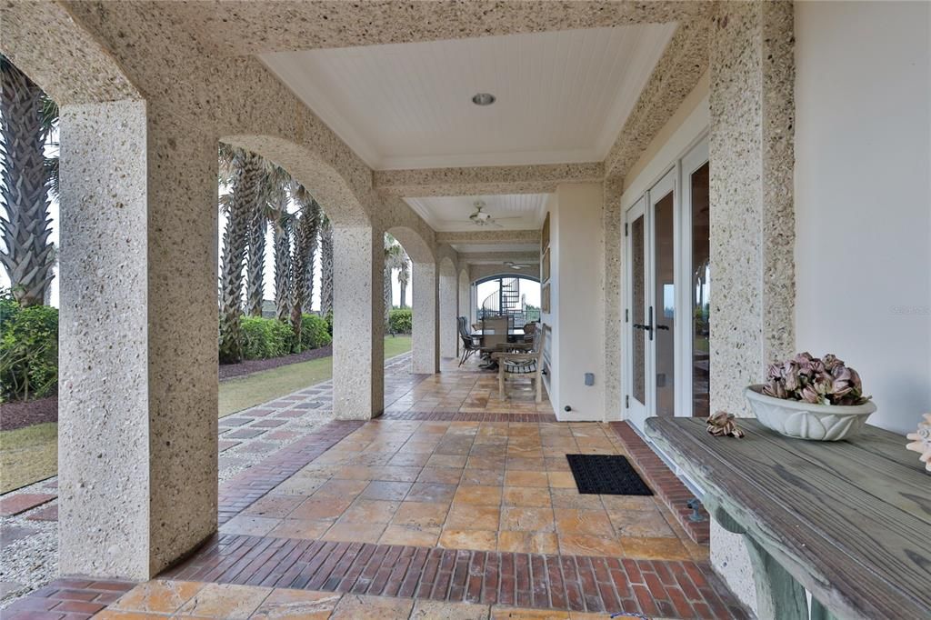 Recently Sold: $3,300,000 (3 beds, 4 baths, 4122 Square Feet)