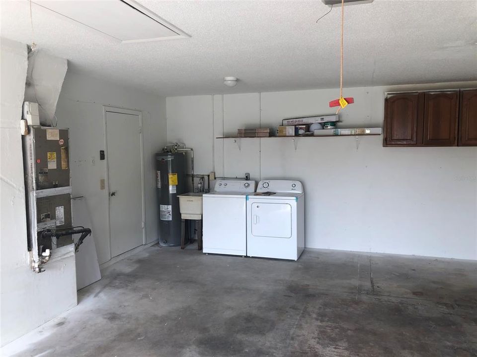 Recently Rented: $1,695 (3 beds, 2 baths, 1200 Square Feet)