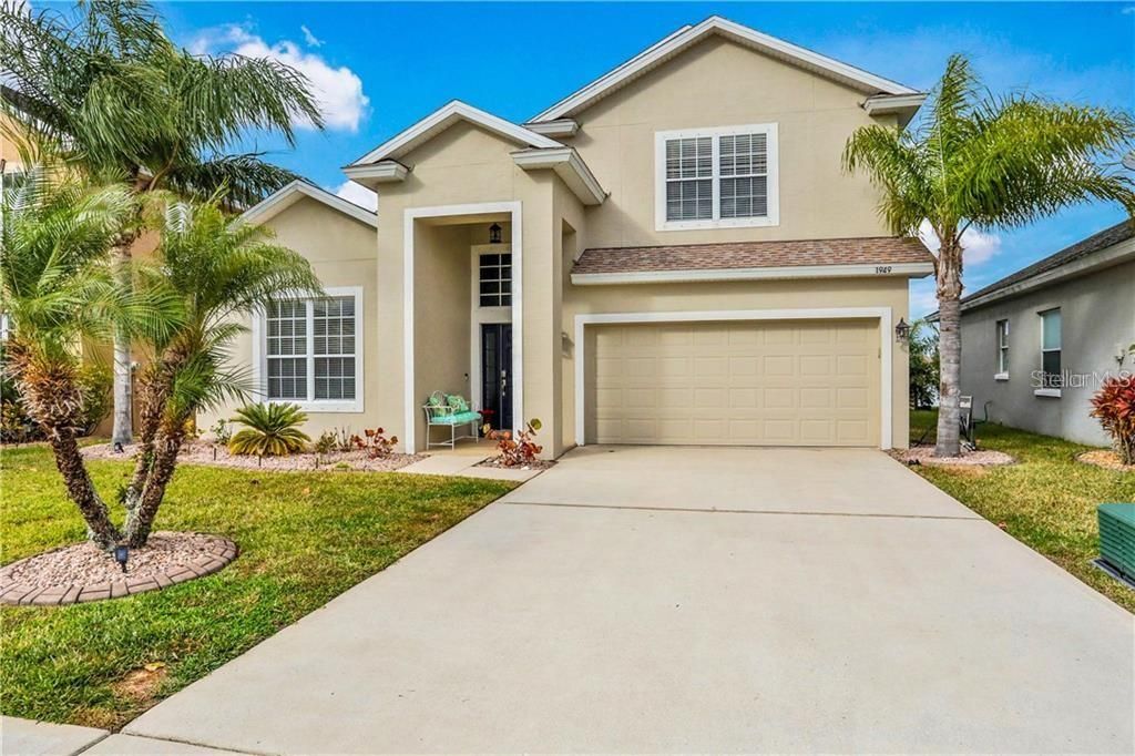 Recently Sold: $289,900 (5 beds, 2 baths, 2294 Square Feet)