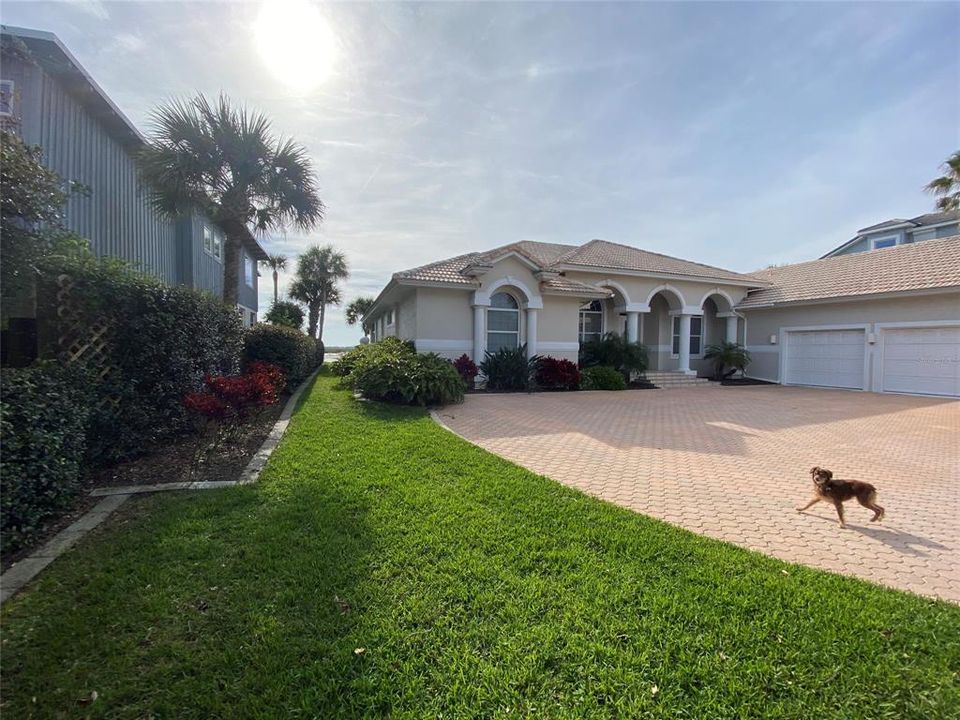 Recently Sold: $1,500,000 (3 beds, 3 baths, 3360 Square Feet)