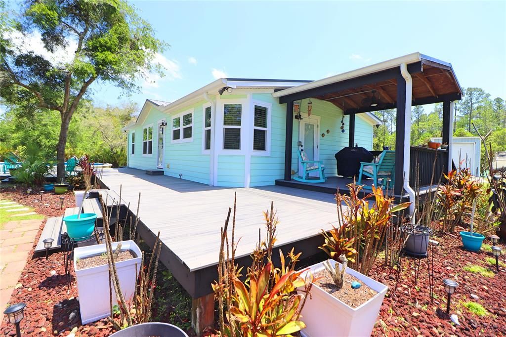 Recently Sold: $325,000 (3 beds, 2 baths, 1142 Square Feet)