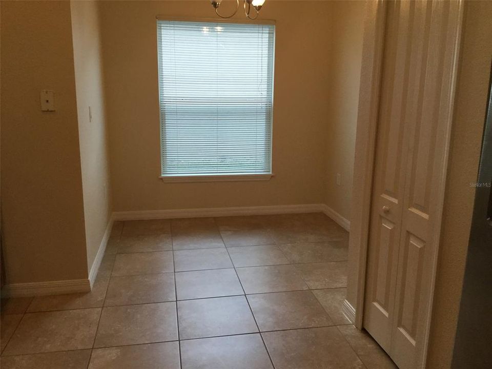 Alcove in kitchen for table