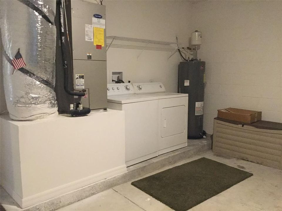 Washer/Dryer in garage