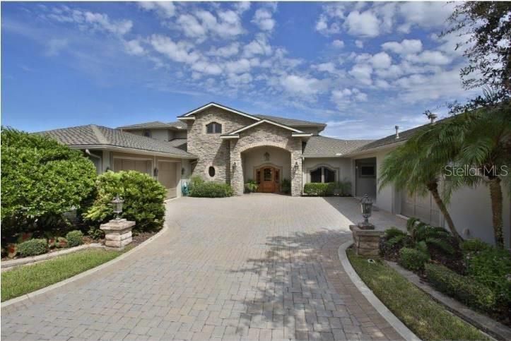 Recently Sold: $2,195,000 (4 beds, 2 baths, 5347 Square Feet)