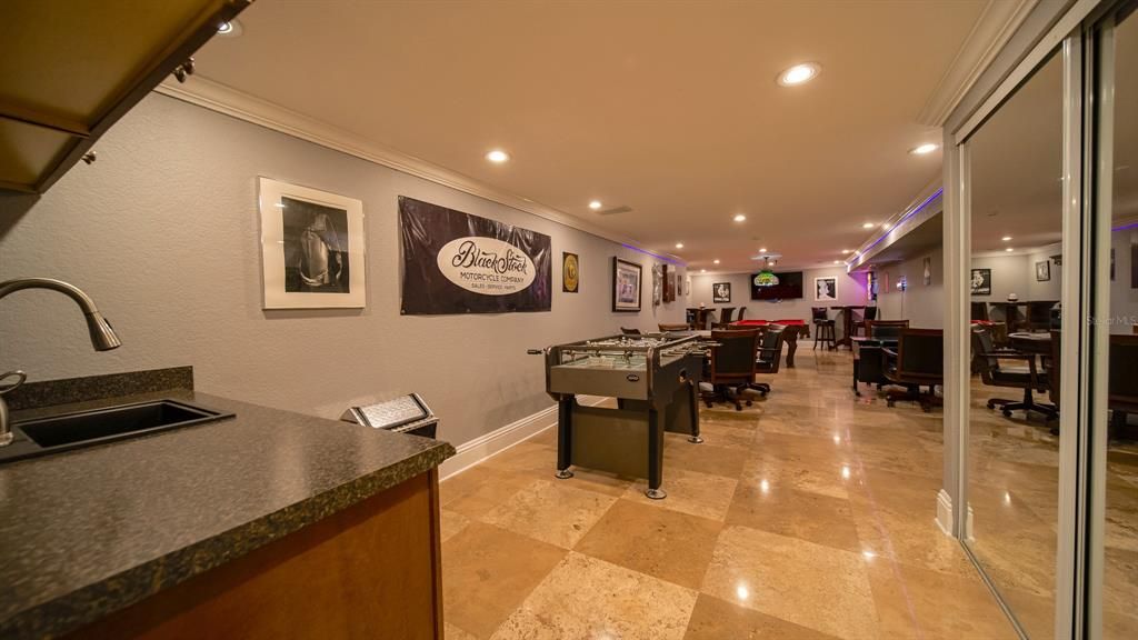 GAME ROOM WITH WET BAR