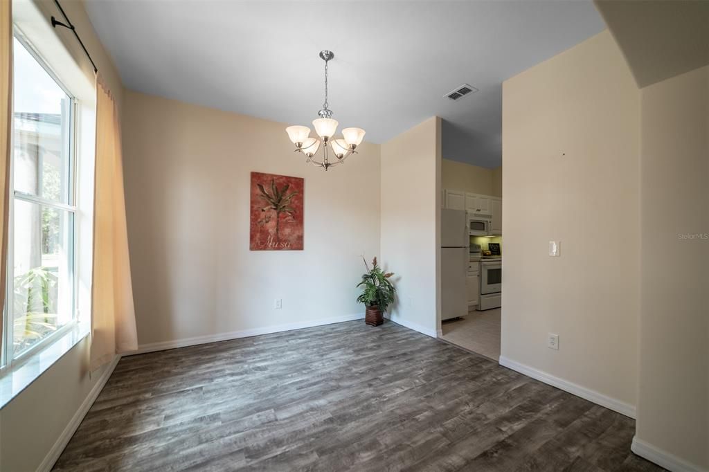 Recently Sold: $275,000 (2 beds, 2 baths, 1834 Square Feet)