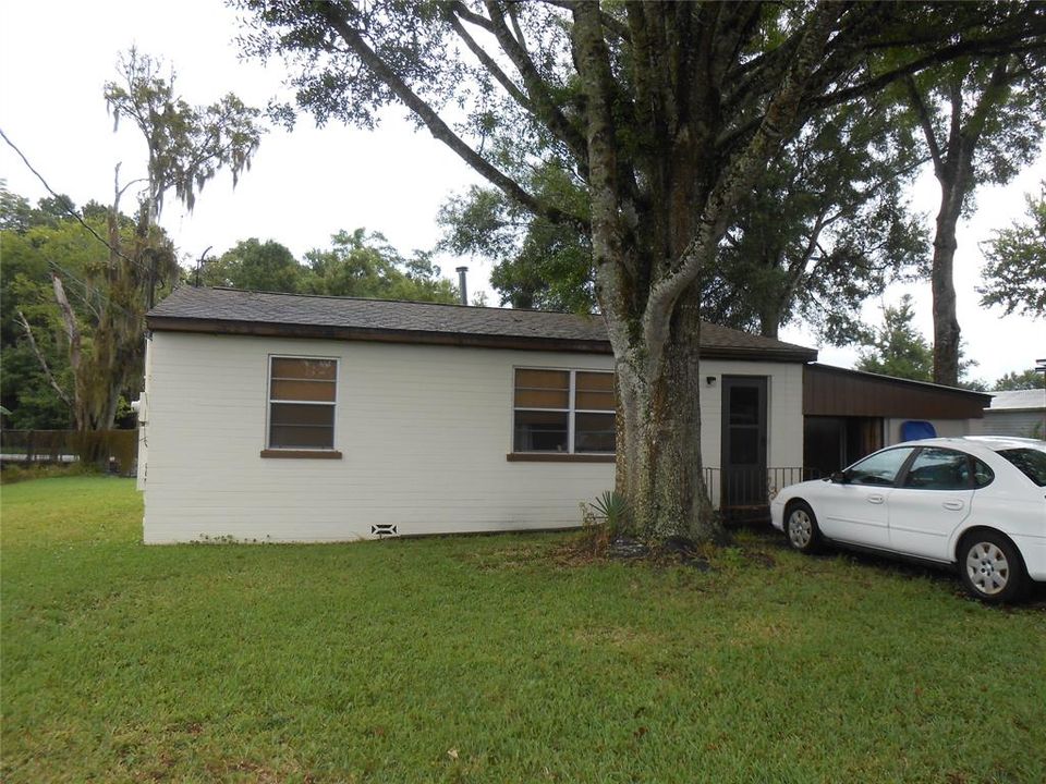 Vendido Recientemente: $99,900 (2 camas, 1 baños, 1008 Pies cuadrados)