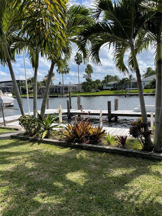 Recently Sold: $1,300,000 (4 beds, 3 baths, 2586 Square Feet)