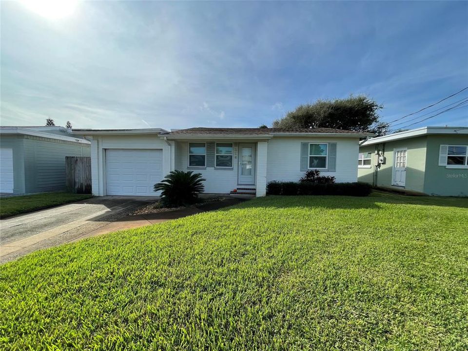 Recently Sold: $280,000 (2 beds, 1 baths, 1018 Square Feet)