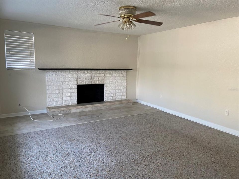 Recently Rented: $2,300 (3 beds, 2 baths, 1512 Square Feet)