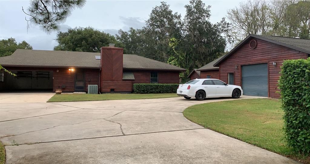 Recently Sold: $420,000 (3 beds, 2 baths, 1972 Square Feet)