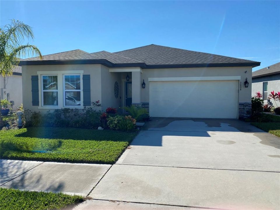 Recently Sold: $389,900 (3 beds, 2 baths, 1753 Square Feet)
