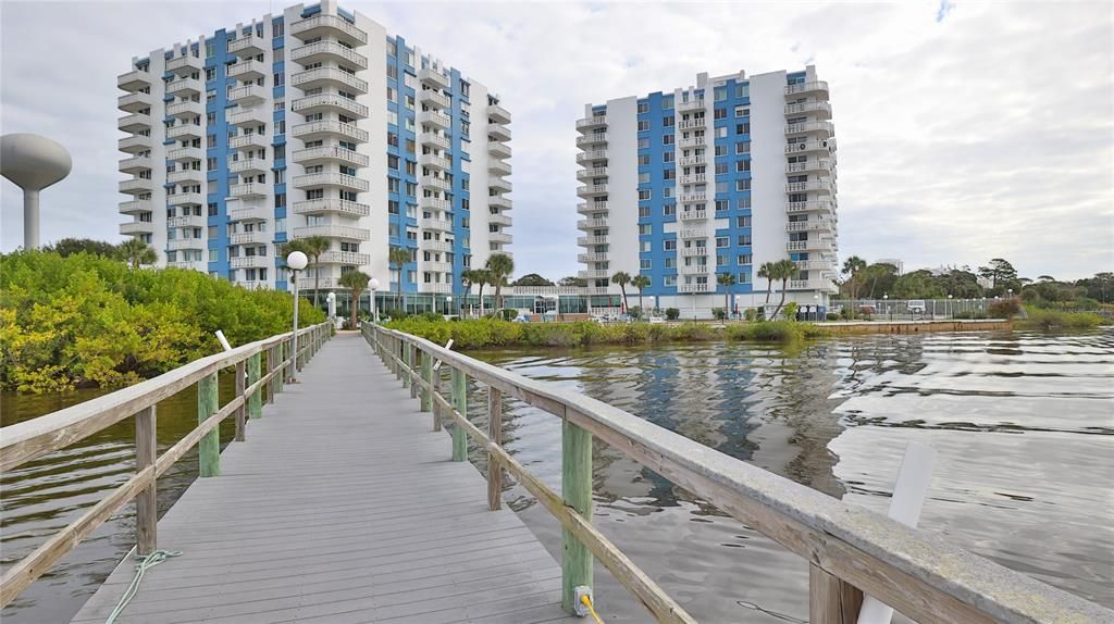 Recently Sold: $215,000 (2 beds, 2 baths, 1210 Square Feet)