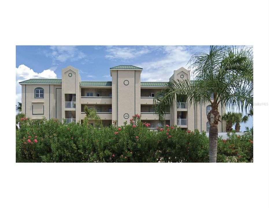 Recently Sold: $392,500 (2 beds, 2 baths, 1681 Square Feet)