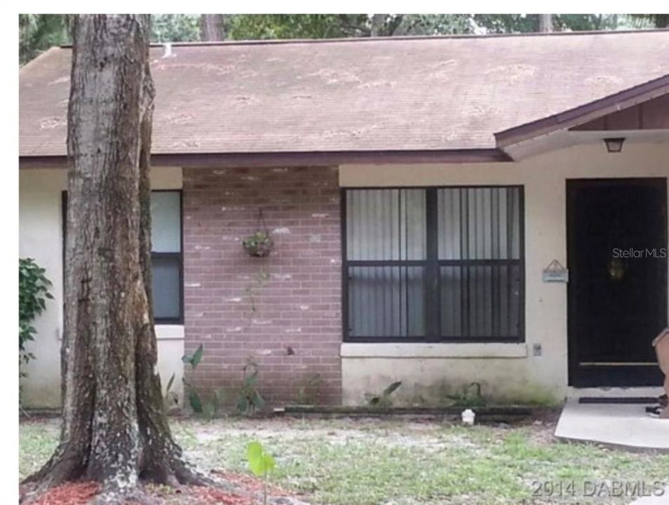 Recently Rented: $1,400 (2 beds, 1 baths, 750 Square Feet)