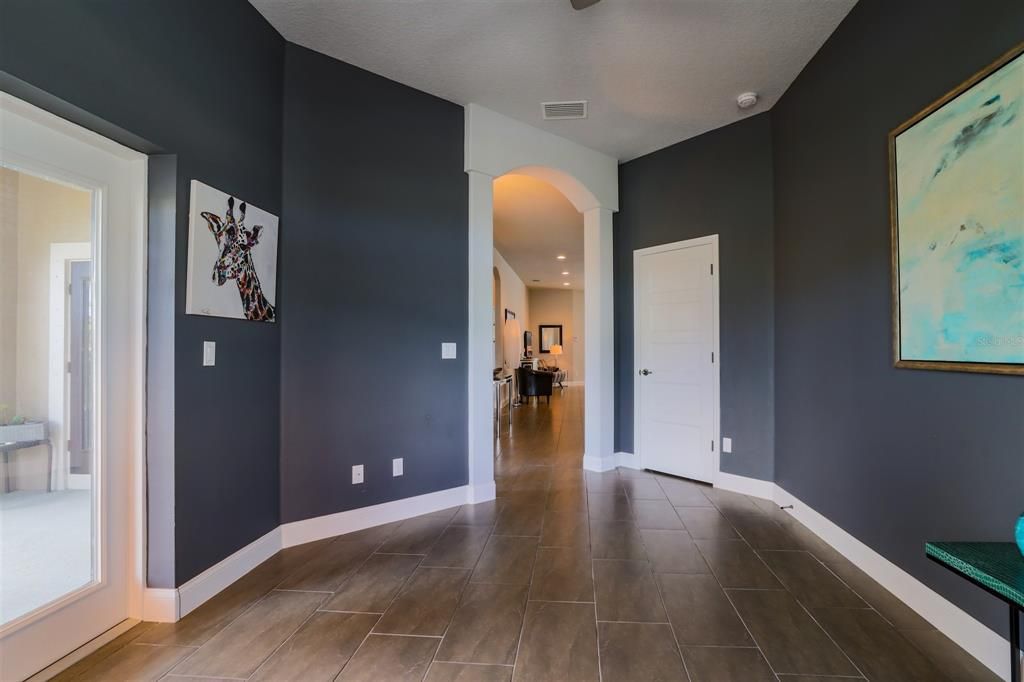 Recently Sold: $585,000 (3 beds, 2 baths, 2233 Square Feet)