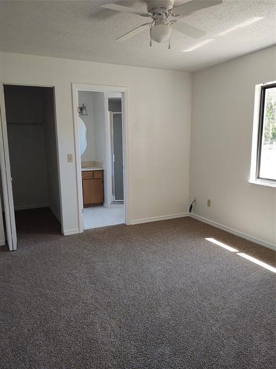 Recently Rented: $1,450 (2 beds, 2 baths, 940 Square Feet)