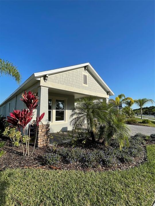 最近售出: $489,990 (4 贝兹, 3 浴室, 2113 平方英尺)