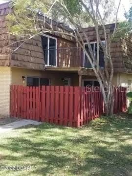 Recently Sold: $180,000 (2 beds, 2 baths, 1400 Square Feet)