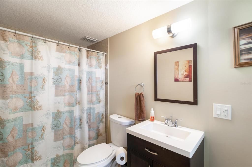 Recently Sold: $449,000 (2 beds, 2 baths, 1232 Square Feet)