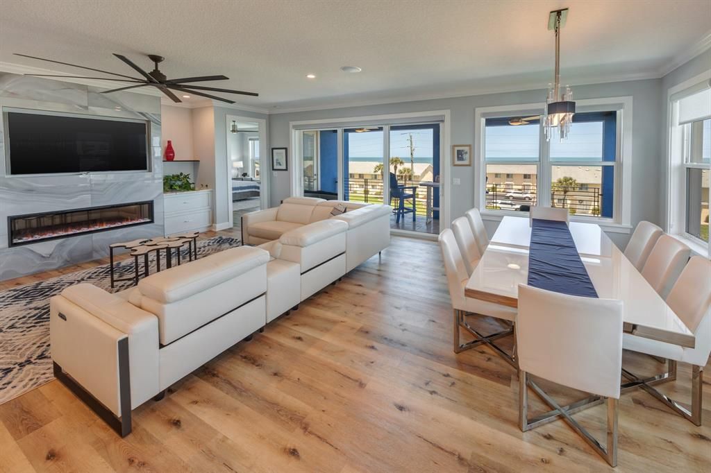 Recently Sold: $1,795,000 (3 beds, 4 baths, 3686 Square Feet)