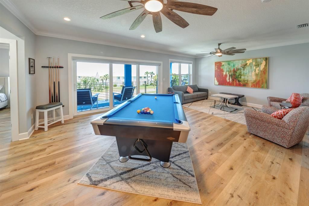 Recently Sold: $1,795,000 (3 beds, 4 baths, 3686 Square Feet)