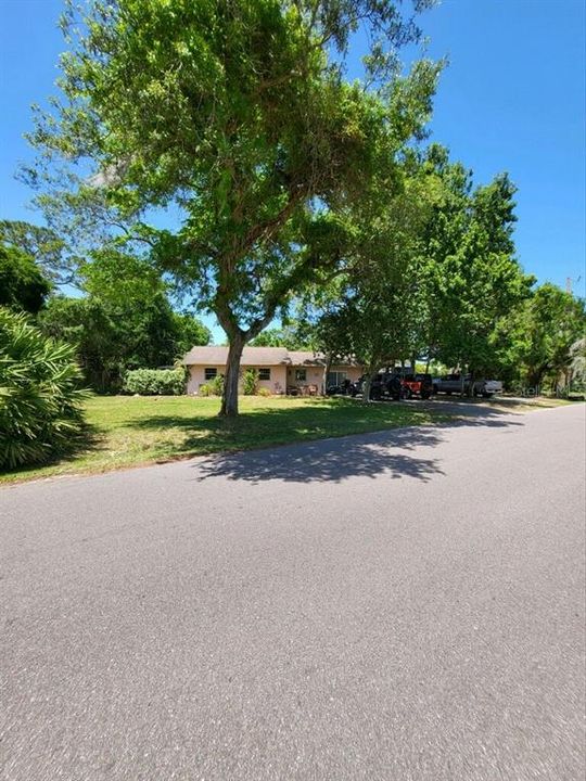 Recently Sold: $199,000 (3 beds, 1 baths, 1266 Square Feet)
