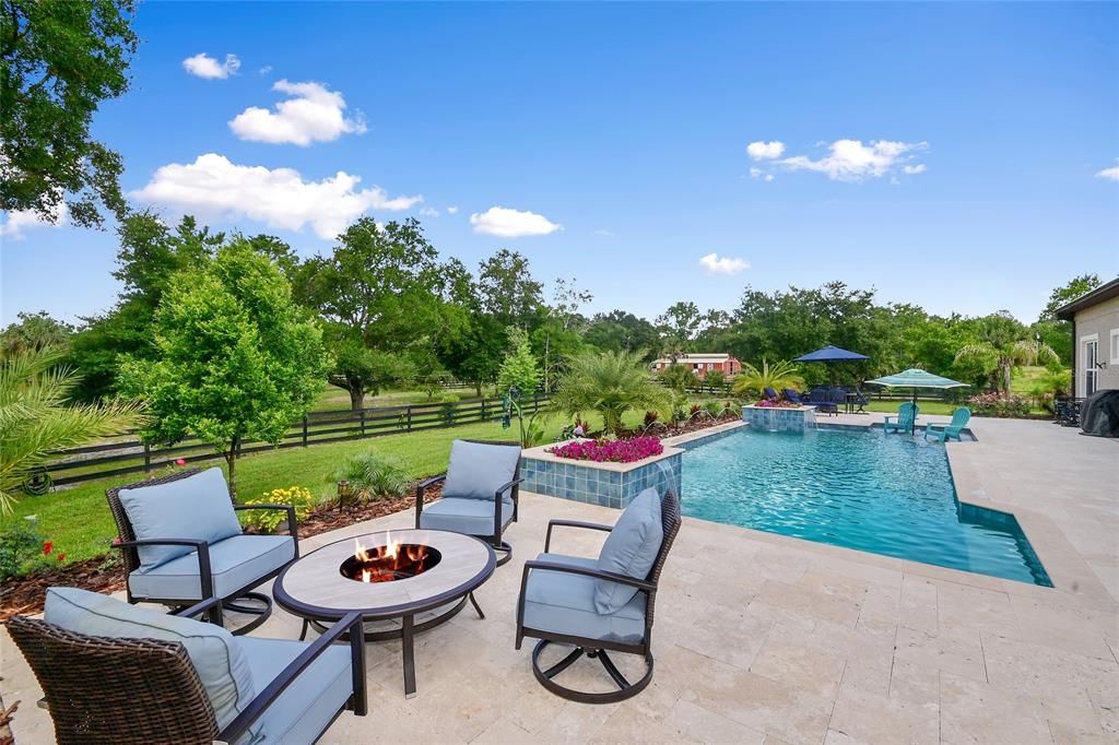 Recently Sold: $1,650,000 (5 beds, 3 baths, 3316 Square Feet)