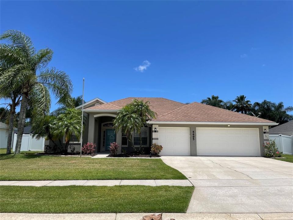 Recently Sold: $549,990 (4 beds, 2 baths, 2499 Square Feet)