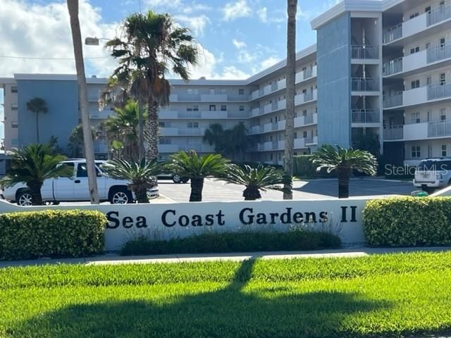 Recently Sold: $630,000 (2 beds, 2 baths, 969 Square Feet)