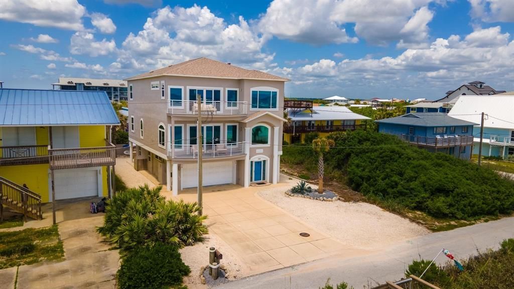 Recently Sold: $2,750,000 (7 beds, 4 baths, 4375 Square Feet)