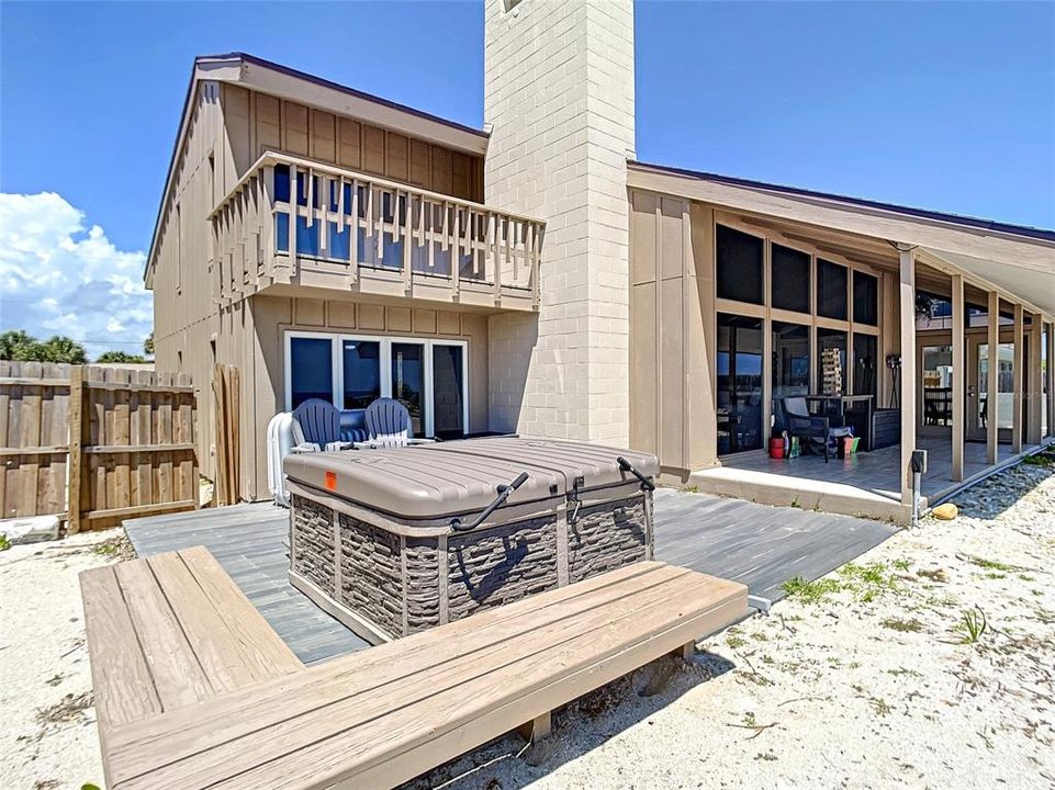 Recently Sold: $2,790,000 (4 beds, 2 baths, 2566 Square Feet)