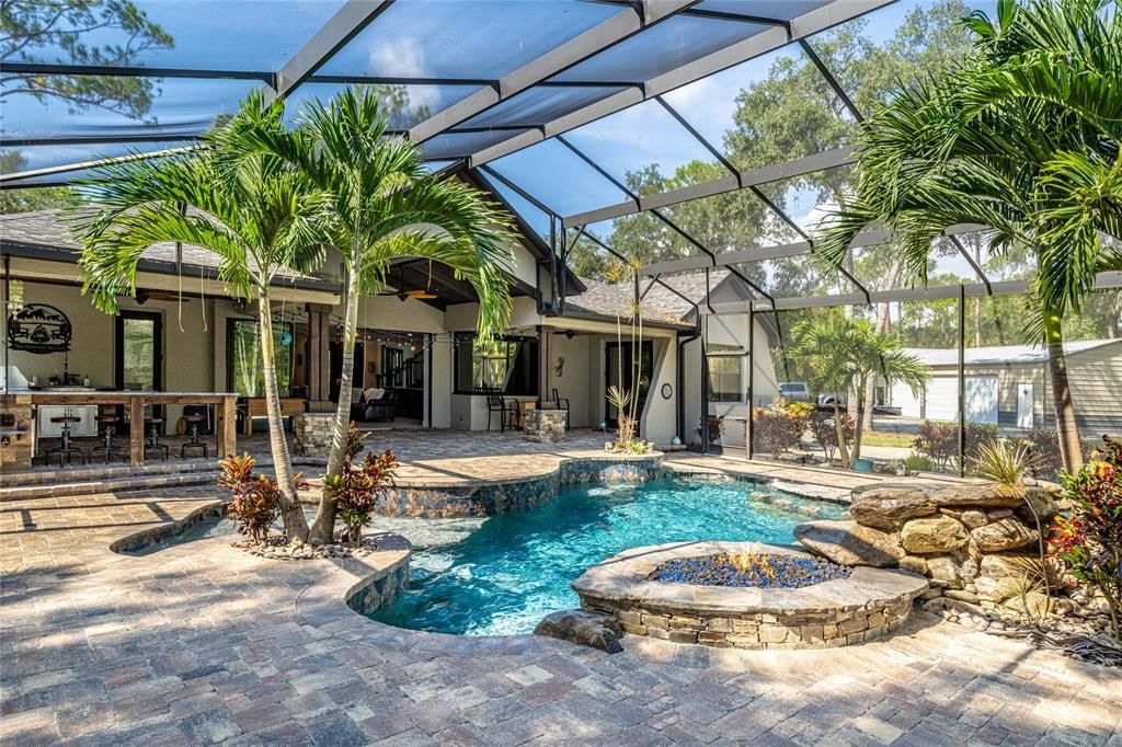 Recently Sold: $999,000 (3 beds, 3 baths, 2666 Square Feet)