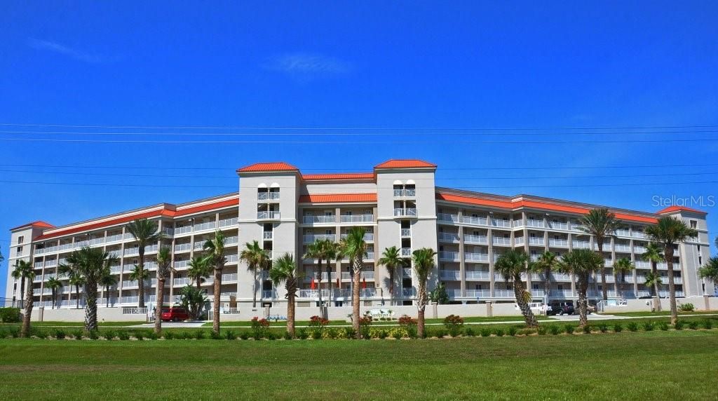 Vendido Recientemente: $1,200,000 (2 camas, 2 baños, 1299 Pies cuadrados)