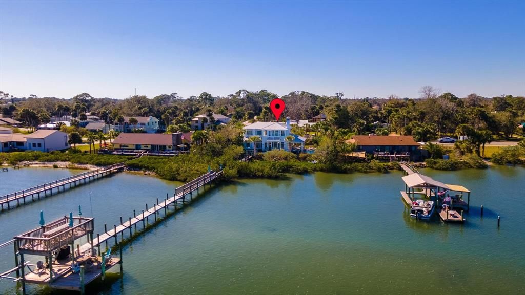 Recently Sold: $2,790,000 (4 beds, 3 baths, 2525 Square Feet)